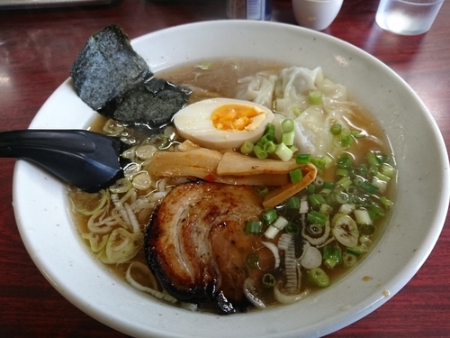 「わんたんめん 840円」@一八亭の写真