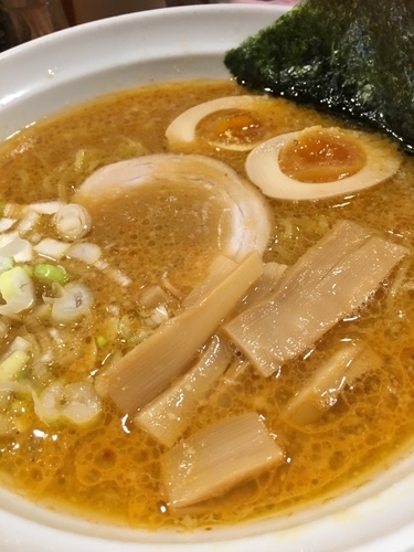 「味玉ラーメン（味噌）800円」@玉屋の写真