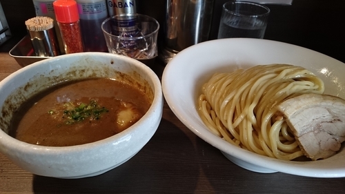 「濃厚煮干しつけ麺(中盛) ￥ 880」@つけ麺 一燈の写真