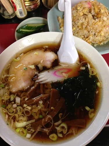 「ラーメン＋半チャーハン 850円」@かし亀の写真