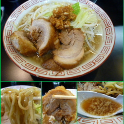 ラーメン小（野菜少なめ・ニンニク）¥680