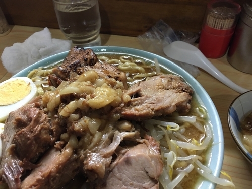 「国産豚メン＋ゆで玉子」@ラーメン富士丸 明治通り都電梶原店の写真