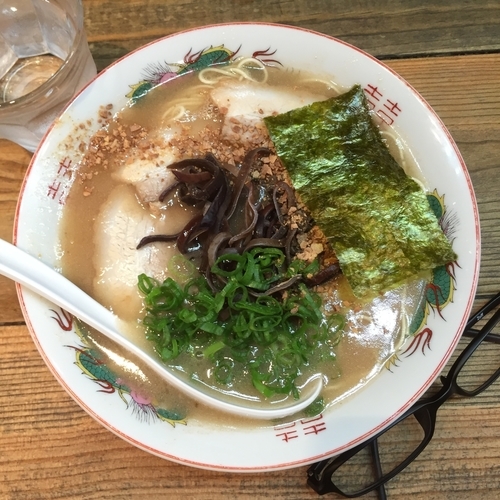 「熊本玉名ラーメン ニンニクチップあり」@熊本玉名ラーメンの写真
