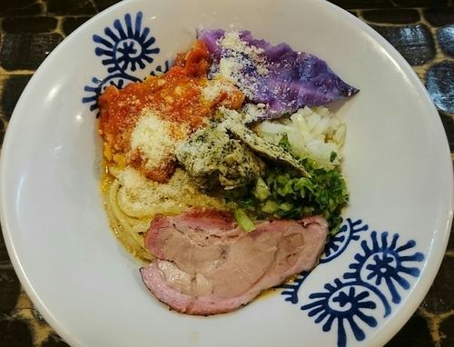 「【限定】ローストトマトの海老まぜそば。」@特級鶏蕎麦 龍介の写真