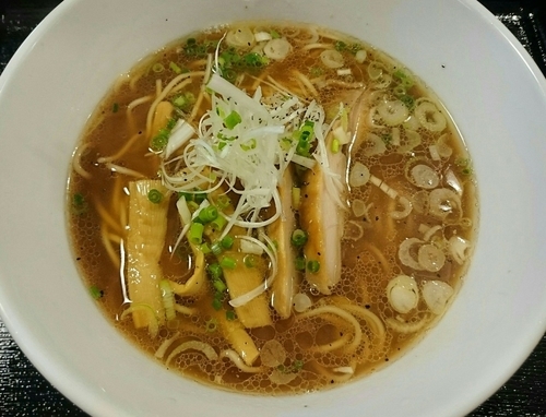 「鶏そば」@自家製麺 Rootsの写真