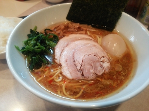 「ちょい辛らーめん＋味玉」@らーめん将貴の写真