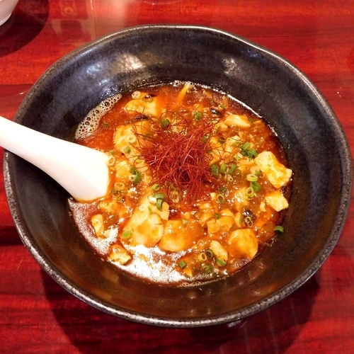 「麻婆あんかけラーメン（並 890円）」@麺飯店 マラマラの写真