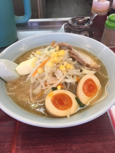 「塩バターラーメン」@満北亭 新青海街道東大和店の写真