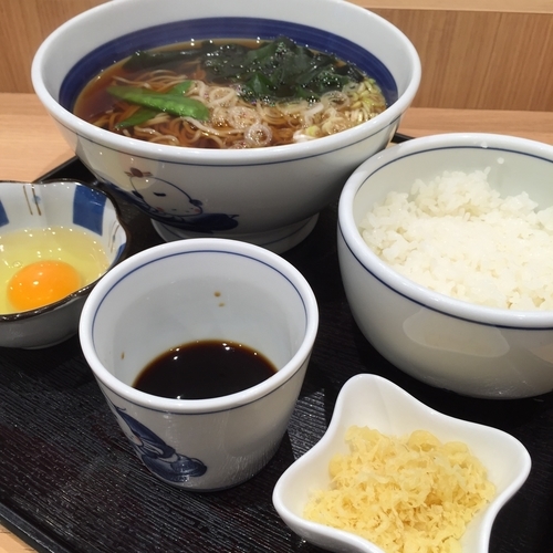 「モーニングかけ（￥400）」@そば処 信州屋 新宿南口店の写真