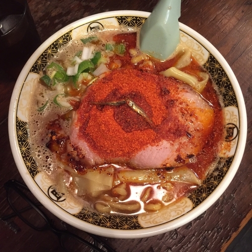 「ローストポーク煮干ラーメン」@すごい煮干ラーメン凪 五反田西口店の写真