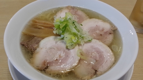 「塩チャーシュー麺」@らーめんDINING れんげの写真