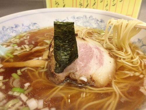 「醤油ラーメン(650円)」@唐桃軒の写真