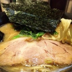 ラーメン(500円)