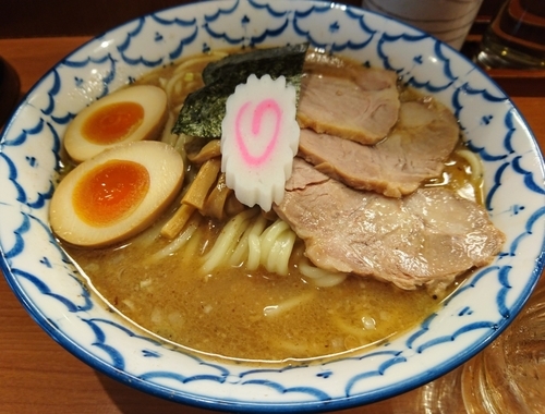 「得中華そば　中盛り」@麺恋処 いそじの写真