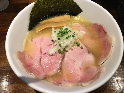 「濃厚鶏白湯こってりチャーシュー麺」@麺屋ことぶきの写真