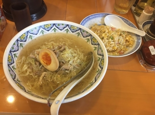 「ネギラーメンランチ炒飯セット」@中国ラーメン 揚州商人 東池袋店の写真