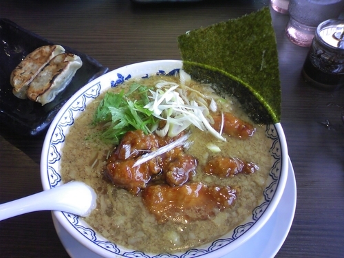 「黒酢鶏唐揚げばんから　+餃子（クーポン）」@旭川味噌ラーメン ばんから 武石IC店の写真