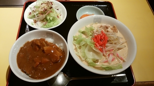 「日替ランチ(クリーミー冷しラーメン＋ポークカレー丼)620円」@朝鮮飯店 高崎駅西口店の写真
