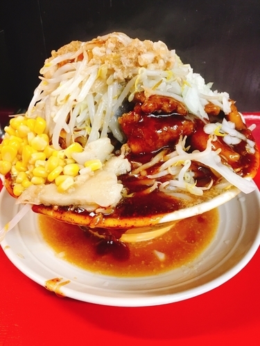 「【限定】俺の麺 豚と鳥さんコラボ  豚肉ラーメン 159g 野菜」@豚男 -BUTAMEN-の写真