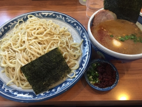「特製つけそば特盛＋エビ辛し」@浜屋 五反田店の写真