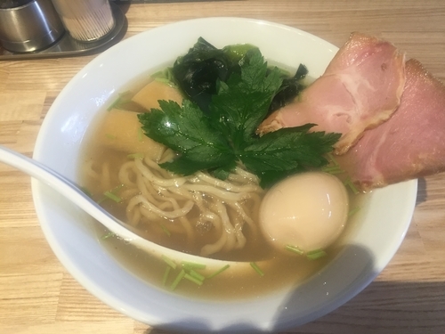 「味玉貝塩らーめん+煮干油の替玉和えそば（850+200円）」@らーめん 改の写真