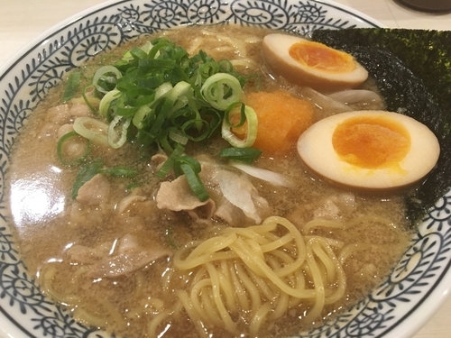 「半熟玉子入り肉そば810円、小ご飯108円」@丸源ラーメン 土浦店の写真