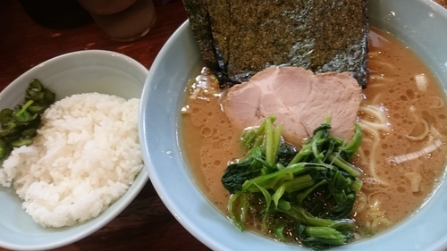 「ラーメン かため」@横浜家系ラーメン 家家家 飯田橋店の写真