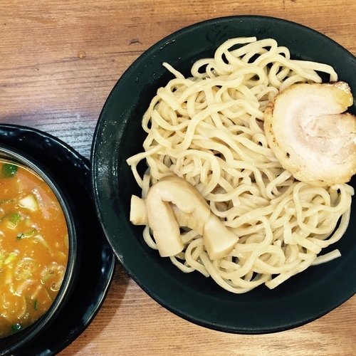 「濃厚魚介辛つけ麺 820円」@横浜家系ラーメン 武骨家 鶴見西口店の写真