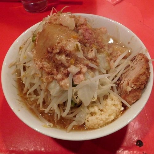 「小ラーメン（700円）＋ニンニク・アブラ」@ラーメン二郎 府中店の写真