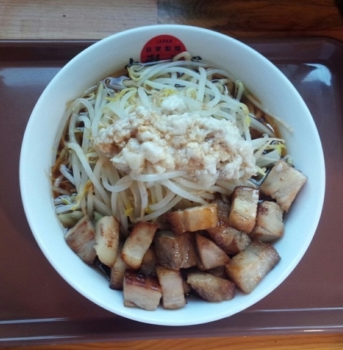 「男気中華・肉盛並950円ニンニク抜き」@つけ麺 心心の写真