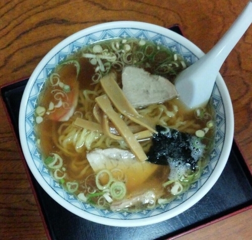 「ラーメン600円」@満月食堂の写真