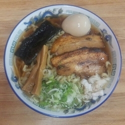 味玉マナサンラーメン870円