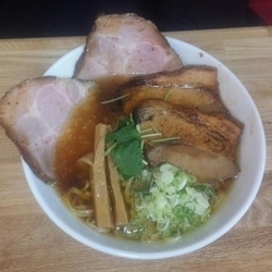 チャーシュー支那そば錦