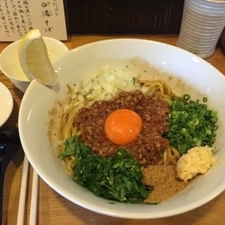 スパイシーまぜそば