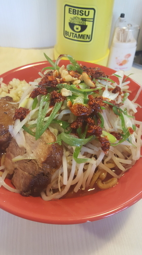 「タンタンブタメン中盛」@恵比寿ブタメンの写真