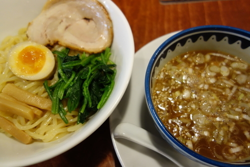「うちの店のつけ麺906円」@ごとくの写真