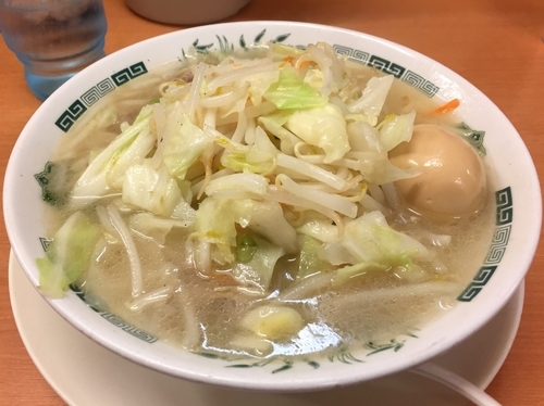 「野菜たっぷりタンメン＋味付玉子」@日高屋 荻窪北口店の写真