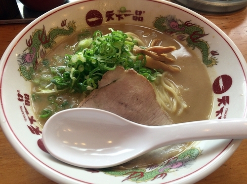 「らーめん並こってり（７２０円）」@天下一品 府中中河原店の写真