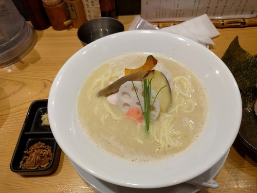 「鶏白湯らーめん」@銀座 篝の写真