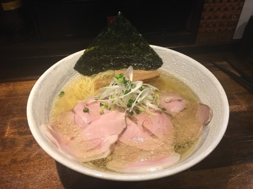 「淡麗あっさりチャーシュー麺」@麺屋ことぶきの写真