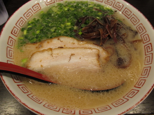 「博多ラーメン　「680円」」@博多らーめん 濱田屋 北千住店の写真