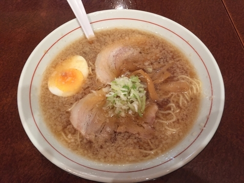 「背脂醤油ラーメン」@らーめん くりあの写真