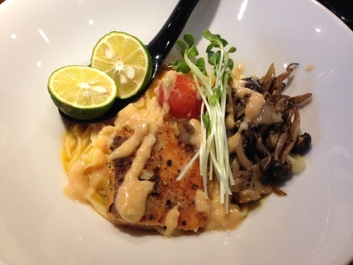 「秋鮭の白湯ソース神山すだち和えそば　￥９００」@志奈そば 田なか Secondの写真