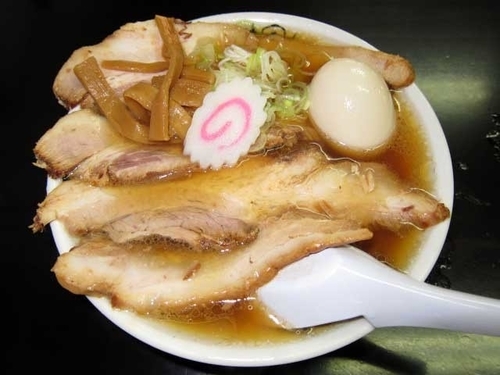 「醤油かけラーメン＋チャーシュー3本乗せ他1,100円」@食堂 はせ川の写真