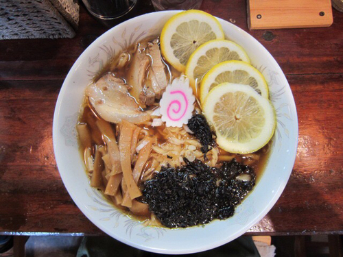 「磯のりレモンラーメン 815円＋税 大盛クーポン利用」@信州青竹手打ち中華そば 麺家 みやびの写真