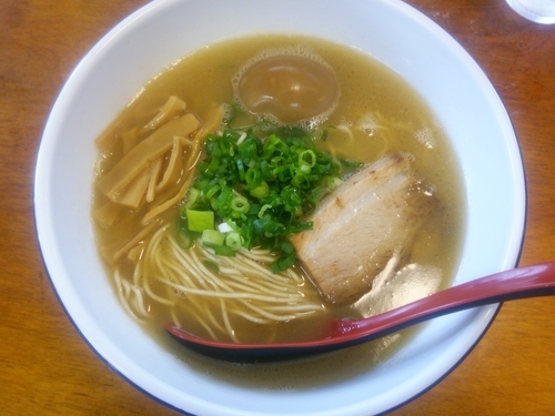 「鶏白湯ラーメン（醤油）＋味玉＋替え玉（硬め）」@中華麺酒家 からっ風の写真