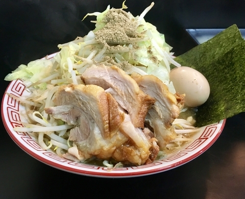 「ニボ郎【土曜限定】+味玉 ニンニク野菜増し」@浜田家の写真