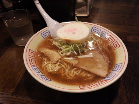 「しょうゆラーメン」@餃子と麺 いせのじょう 菊水本店の写真