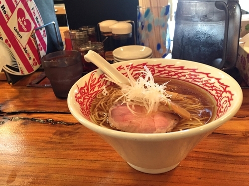 「芳醇醤油らーめん」@でびっと 狭山店の写真