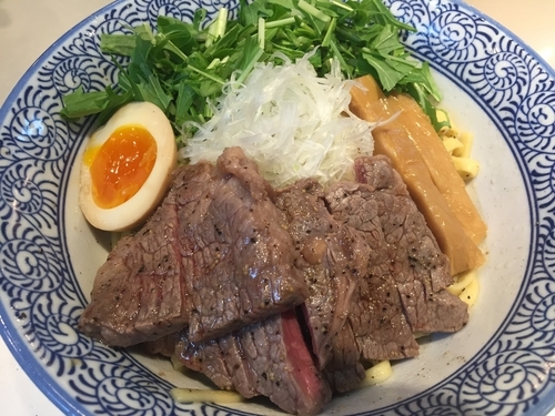 「牛の良いとこぎゅっっっと油そば（880円）」@豚骨一燈の写真